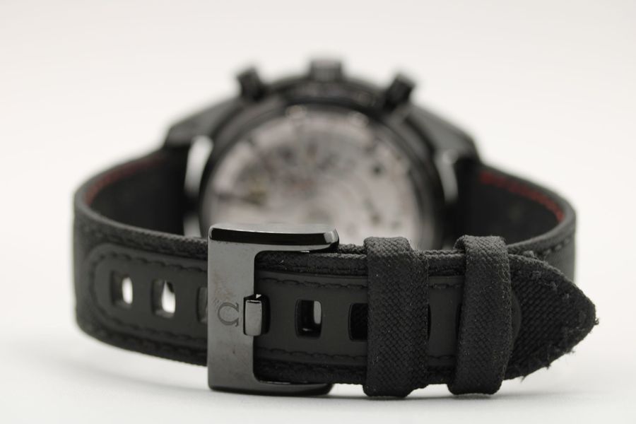 Omega Speedmaster Dark Side of the Moon 311.92.44.51.01.003